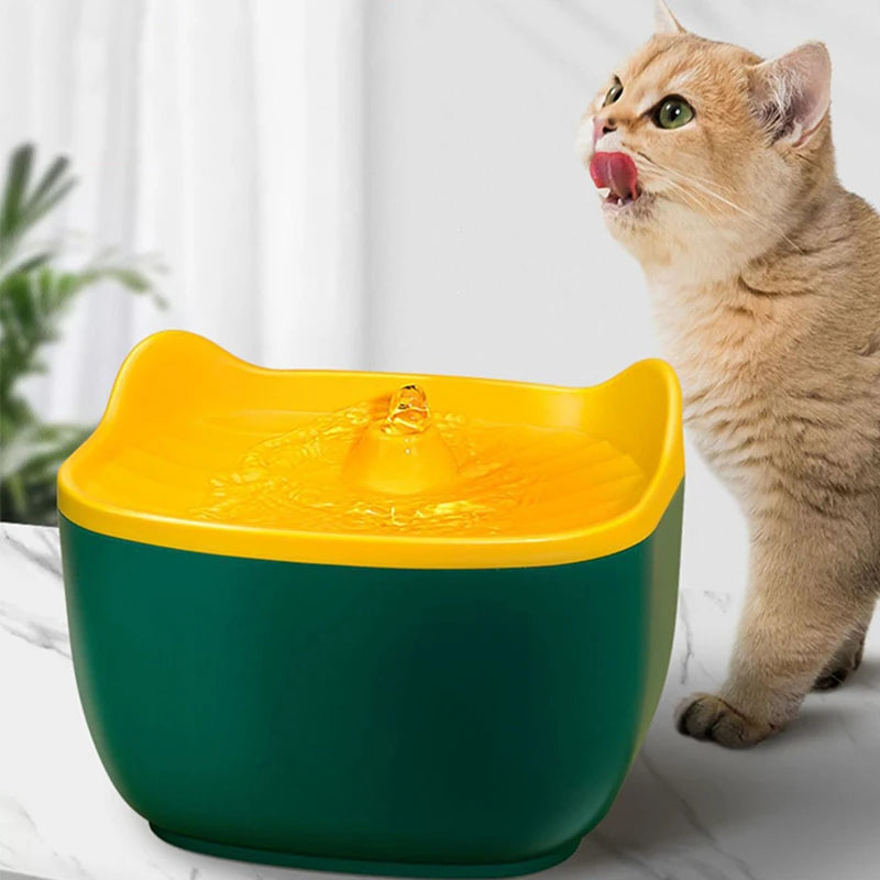 2.5L Large Capacity Puppy Cat Water Fountain Automatic Pet Cat Water Fountain Electric Dog Cat Pet Bowl Pet Water Dispenser