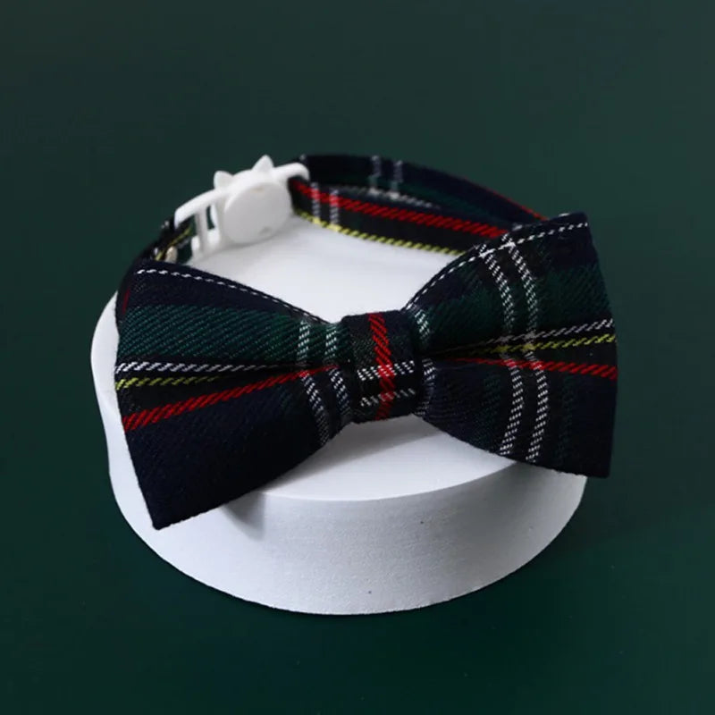 Christmas Small Dog Cat Collar Adjustable Detachable Bow Tie Cat Collar with Bell Cute Plaid Bowknot Pet Collar for Puppy Kitten